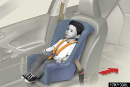 l If the driver s seat interferes with the child restraint system and prevents it from being attached correctly, attach the child restraint system to the right-hand rear seat.