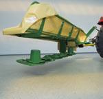 Smooth crop flow: All KRONE disc mowers without conditioner feature a cantilevered guard frame that makes for
