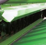 These options include the hydraulic cross conveyors, which feed the crop to the middle of the machine. KRONE delivers to farmers needs.