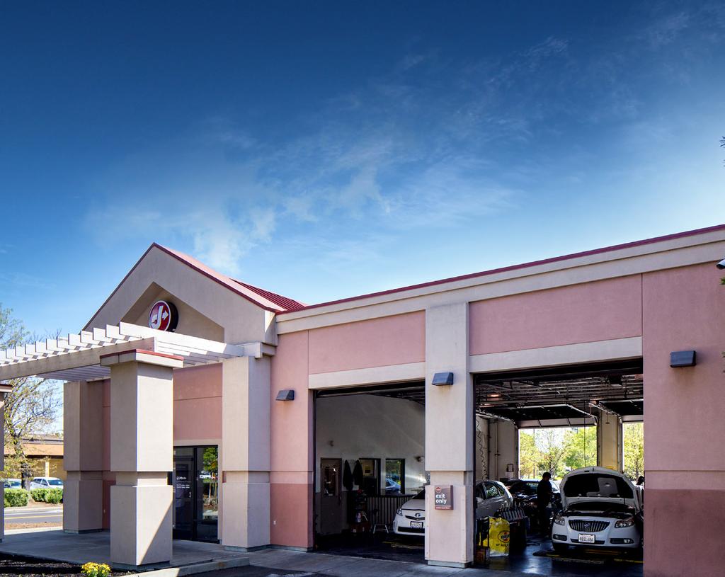 INVESTMENT HIGHLIGHTS Jiffy Lube Fairfield is a 2006 constructed ±2450 square feet and 2 service bay location with a long term 20 year lease in place.