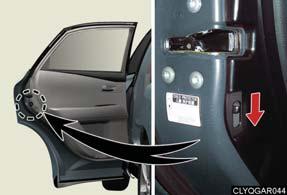 9, 0) Rear door child-protector lock Pushing down the switch prevents the