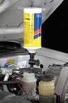 com MVA6832* Clamp-on Auto-refill Kit MVA6832 uses gravity to automatically refill the master cylinder during vacuum or manual hydraulic brake or clutch bleeding/flushing. It includes a 40 oz. (1.