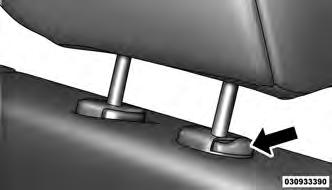 The head restraints should only be removed by qualified technicians, for service purposes only. If either of the head restraints require removal, see your authorized dealer. WARNING!