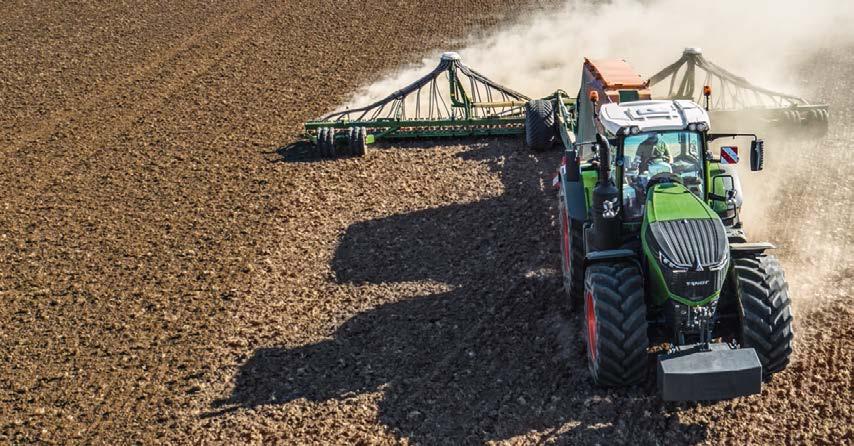 Most powerful standard tractor with maximum modularity The Fendt 1000 Vario occupies a new segment with its power output.