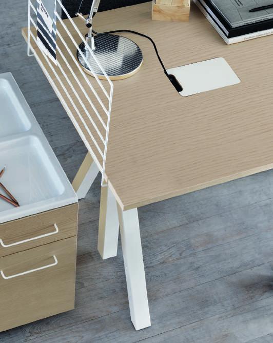 The new String Works office range complement the iconic String shelf and build up a range of products for a modern office.