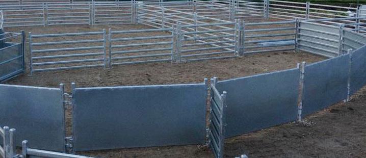 Sheep Blind Panels Manufactured from Galvanised Steel Robust construction Fully sheeted Designed to reduce distractions and improve the flow of stock SHEEP 120g Cold Galvanised per metre 2