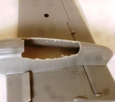 Once these were cleaned up the wing halves were glued together with no significant problems.