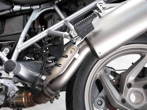 www.akrapovic.com 3. Position the muffler correctly and slide it onto the outlet side of the stock exhaust valve.