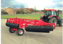 Det clever design of all HEVA rolls also ensures that tractor drawbar height