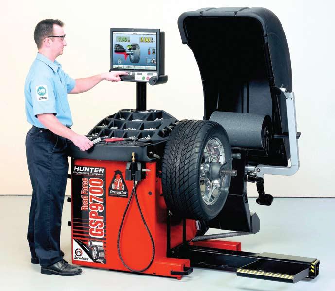 The best method of determining a mounted tire s radial force variation is to run the assembly on a balancing machine that features a load-force road wheel. The example shown here is Hunter s GSP9700.