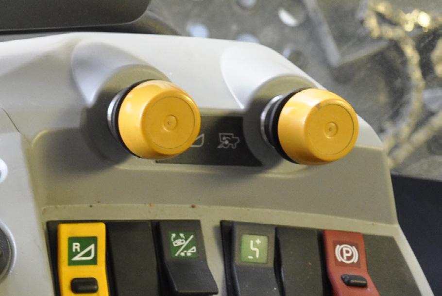 Operation Operate the Headsight system exactly like you would use a Lexion system. Further details may be found in the combine operator s manual. 1.