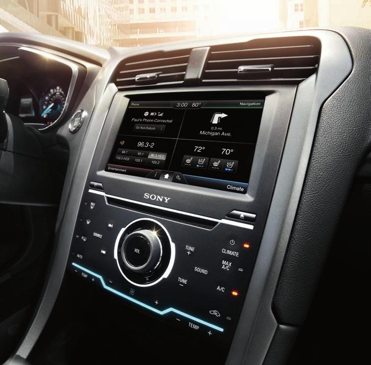 Interactive. With quick response. The 8" color LCD touch screen on SYNC with MyFord Touch can help you on every drive. Answer a call from your paired phone by pressing Accept on the screen.
