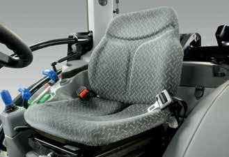 The interior is calm and peaceful. With numerous noise-absorbing elements and other technical details, the engineers at DEUTZ-FAHR have succeeded in minimising noise inside the cab.