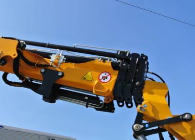 jib or other auxiliary equipment.