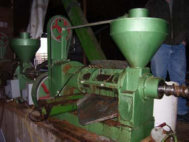 Removing 65-80% of oil contained in the seed 27 27 Mechanical Extraction Required Equipment