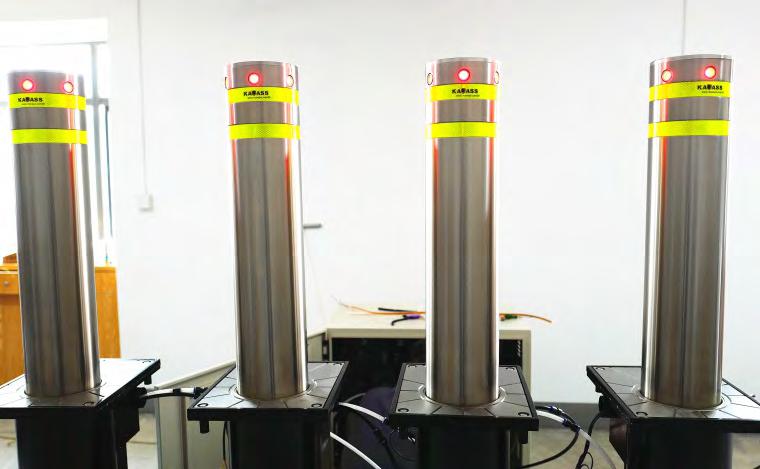 Gas cylinder is built-in bollard and connected with compressor in an external cabinet by gas tube. The pneumatic bollard can be integrated with most access control system.