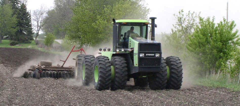 Steiger #1 was built from truck components and powered by a 238 hp Detroit Diesel Engine. The simple and powerful design impressed local farmers and soon the Steiger brothers were building tractors.