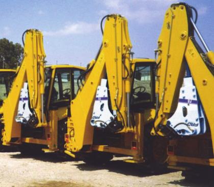 MEDIUM HYDRAULIC BREAKERS F series models responding to next generation needs by offering new functions and greater versatility. Large diameter through bolts with CD threads.