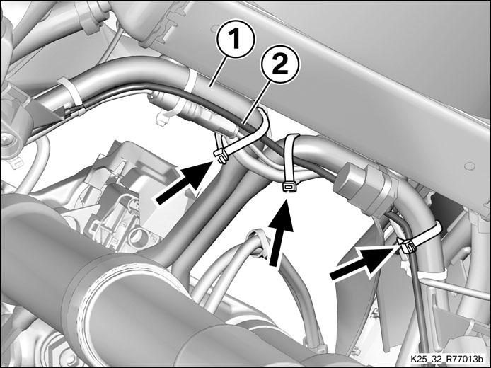 Connect plug (3) to LED auxiliary headlight (4). Secure cable (1) with a cable tie (arrow) to bracket (5).