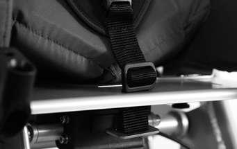 5) Make sure the two belt tabs click into the buckle (see Fig. 44, item 2). 43 44 6.7.6.3 Five-point belt The rehab buggy can be equipped with a five-point belt (see Fig. 45).