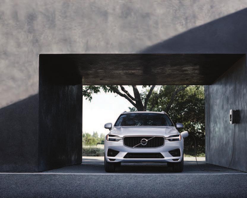 DRIVE-E 37 T8 eawd Plug-In Hybrid R-Design 707 Crystal White Metallic The way we ve designed the Volvo XC60 T8 eawd Plug-In Hybrid gives you more than just eficiency you will notice how well balanced