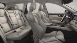 MOMENTUM 49 Comfort Seat 1 2 3 4 5 6 7 MOMENTUM The interior of the XC60 is a testimony to our designers