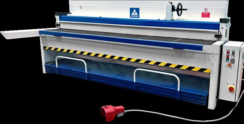 FRONT RETURN SYSTEM MECHANICAL SHEAR MS Series GENERAL FEATURES AND STANDARD EQUIPMENTS Ergonomic Design and rigid frame providing maximum cutting accuracy Manuel Backgauge with digital scale