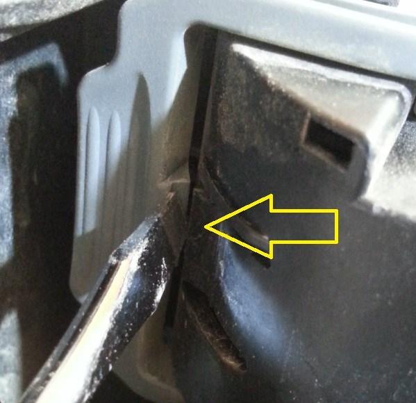 If using the M7 fuse, make sure the fuse is in the ACC position. See figure 1. on the next page. 2. The second option is to use the supplied blue wire with the TIPM connector terminal.