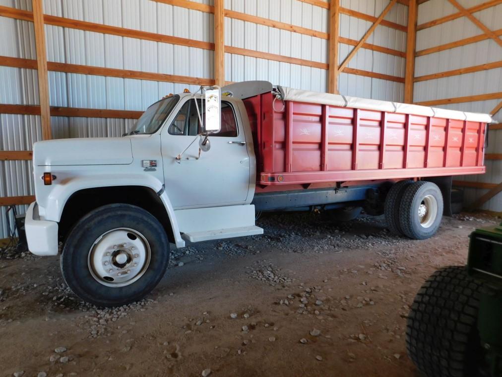 red, one owner. LOT #30: 1980 Chevy Truck: 2.