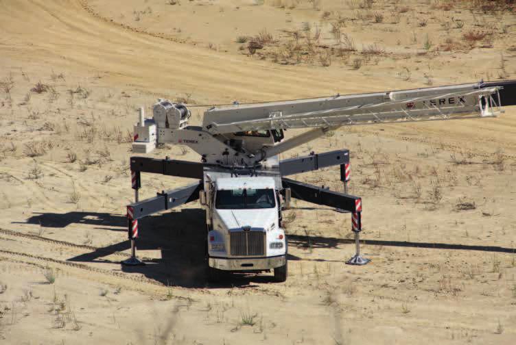 BOOM TRUCK CRANES PURE POWER PLUS PERFORMANCE The hydraulic systems in all Terex Boom Trucks are designed to lift the largest loads