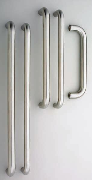 CENTURION RANGE PULL HANDLES Pull Handles A series of round bar pull handles for bolt through fixing, or in s fixed back to back Supplied complete with fixings to suit timber doors Available in 9mm