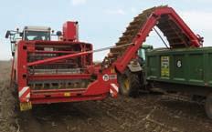 Home on all fields: VARITRON 200 and 270 No matter, if you decide for the cart elevator the VARITRON 200 or for the 7 tonne moving floor bunker the VARITRON 270 both potato harvesters give the