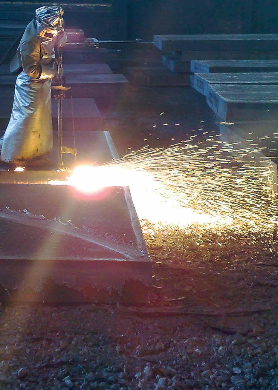 SCARFING FOR SLAB SCARFING PLANTS In order to produce steel products in an impeccable quality it is necessary to remove surface impurities.