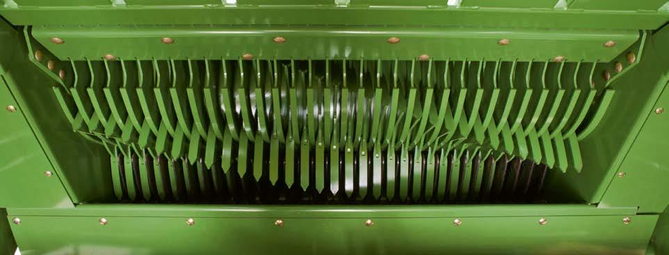 diameter and 1,557 mm (5'1") wide AX helix rotor provides extremely powerful cuts and feeds.