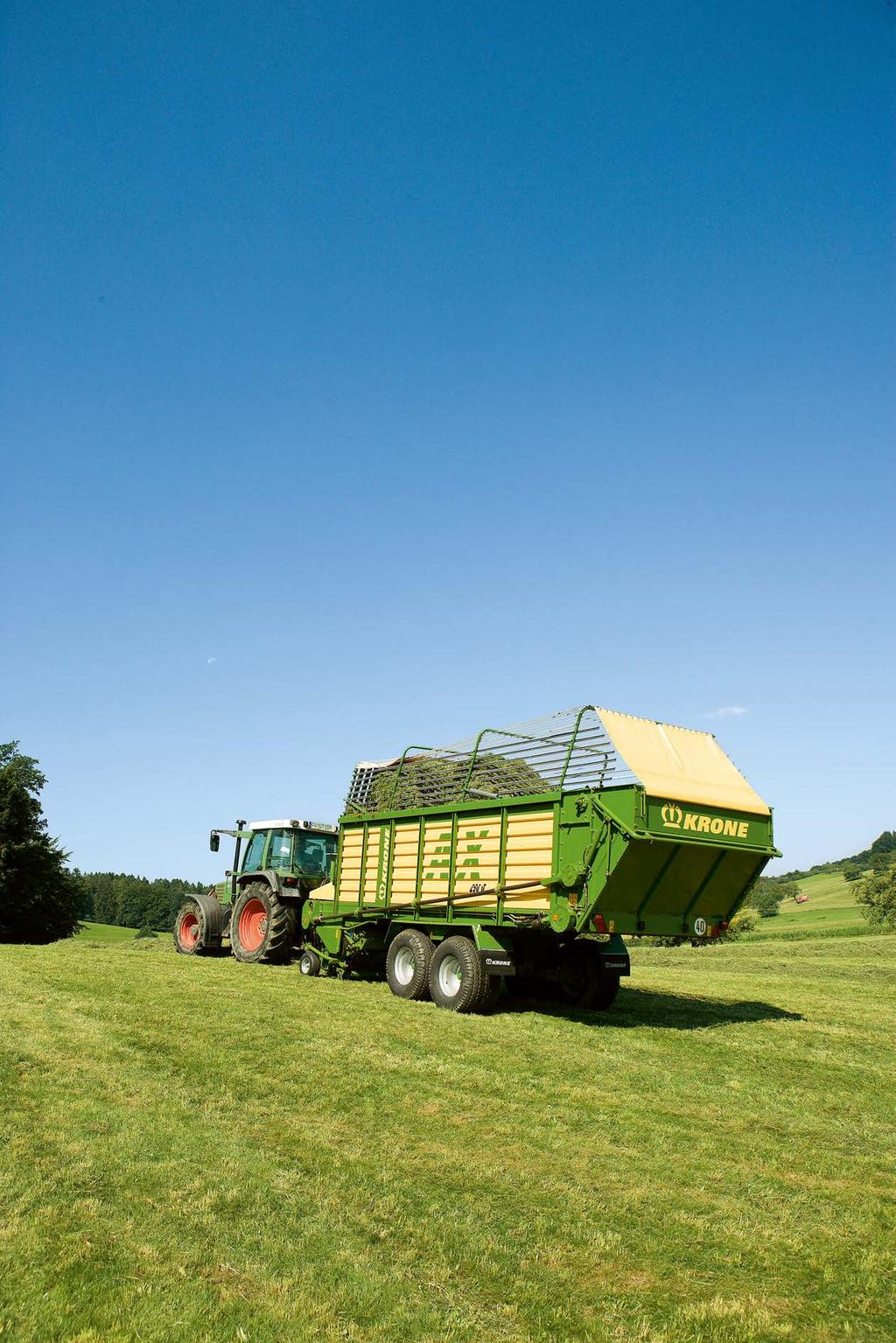 AX 250 D Self-unloading forage wagon with collapsible extensions Compact dimensions as