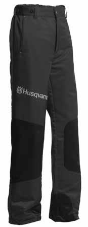 The knees are reinforced with Cordura with reflective fabric: 4-way stretch on the back, 2-way stretch on the front.