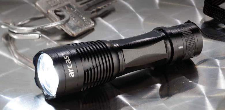 3 x AAA + 28 LED Aluminum Flashlight size: 13.2 x 4.5cm colours: silver, black incl.