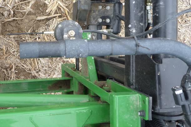 Ensure the sprayer is level AND the booms are level when installing the roll targets. 9. Hang a plumb line down the center of the sensor mounting hole of the sensor bracket.