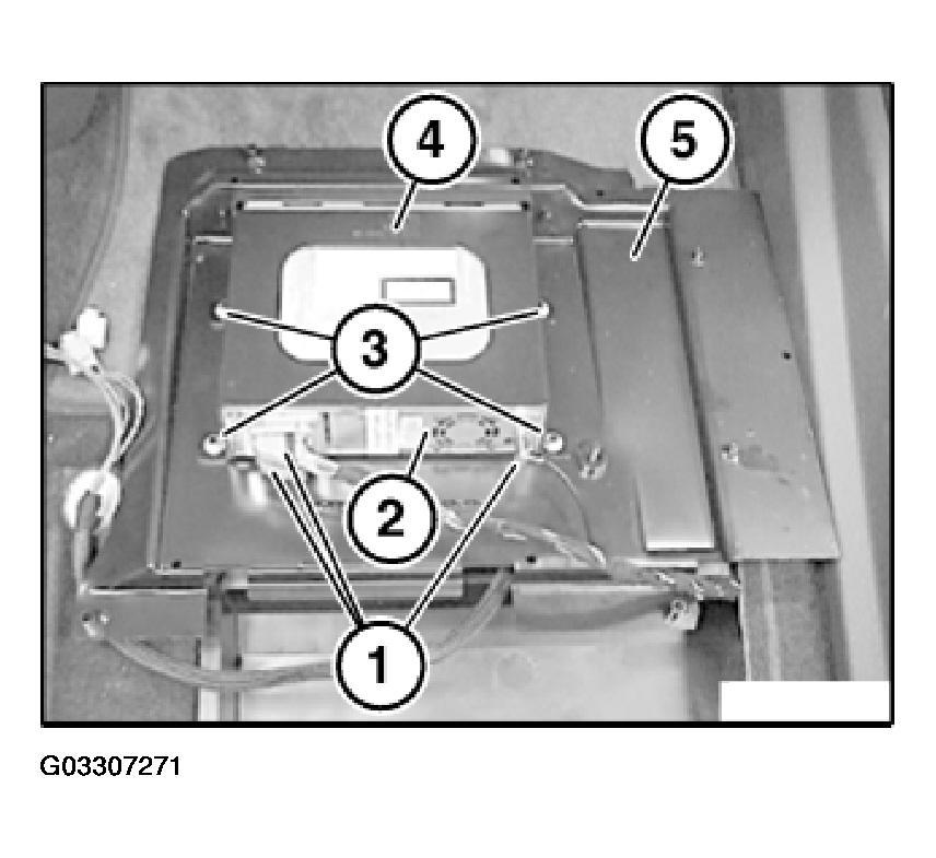 Fig. 33: Removing Navigation Computer With Cover