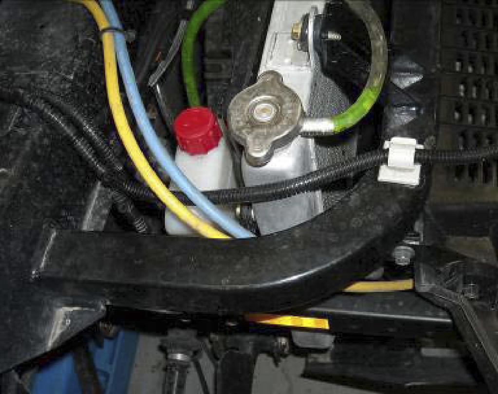 CONTACTOR INSTALLATION 1. Locate the blue and yellow wires from the kit.