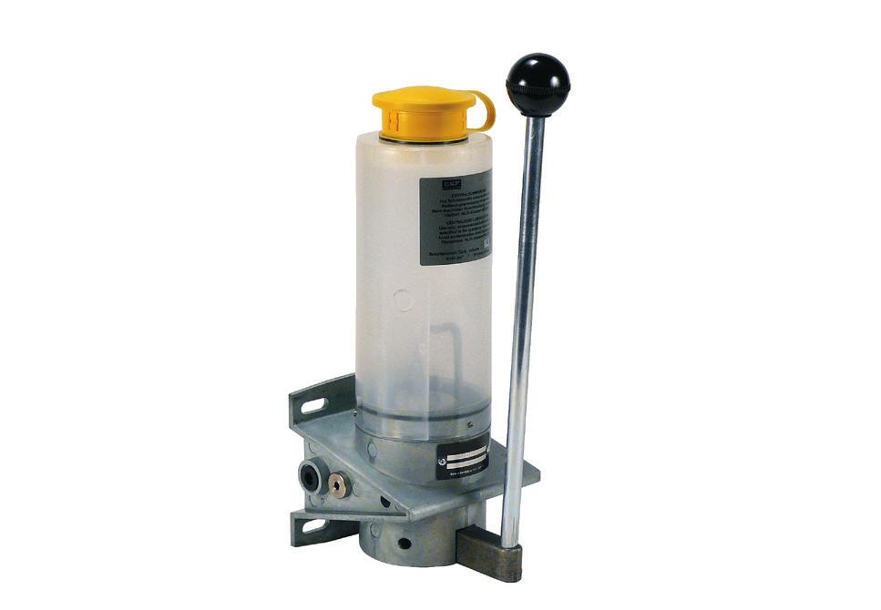 .. manual or pneumatic Reservoir capacity... 0,5; 1,0 and 1,7 liters Reservoir material.... Plastic (PP), transparent Outlets..........................., on left or right Compressed air connection.