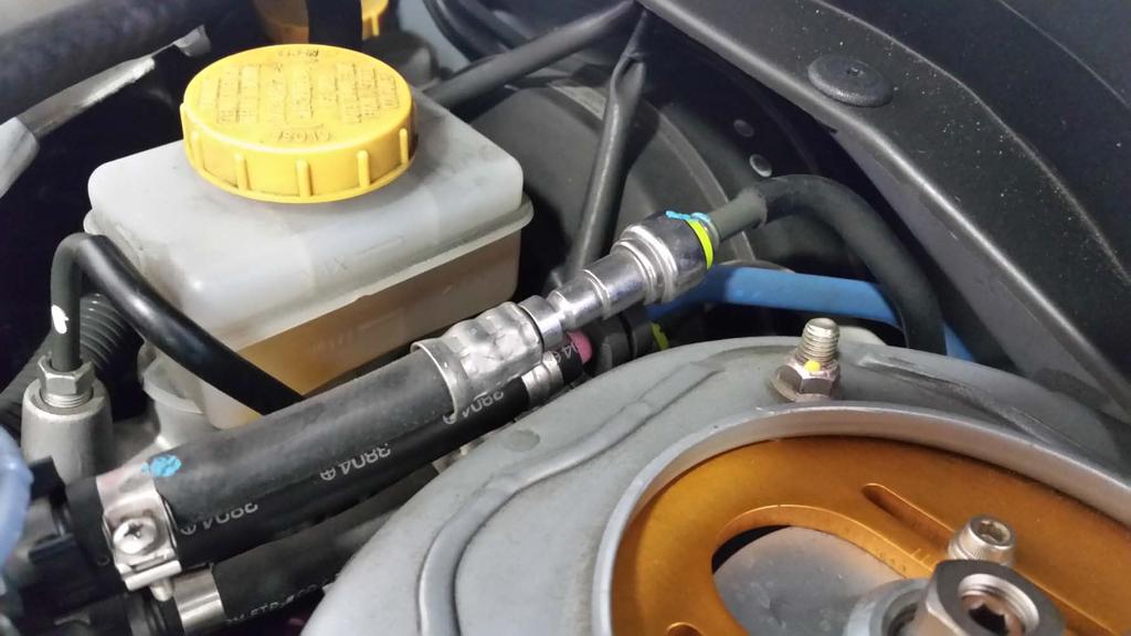 Quick disconnect tool Fuel line disconnection: Locate the other end of the fuel feed