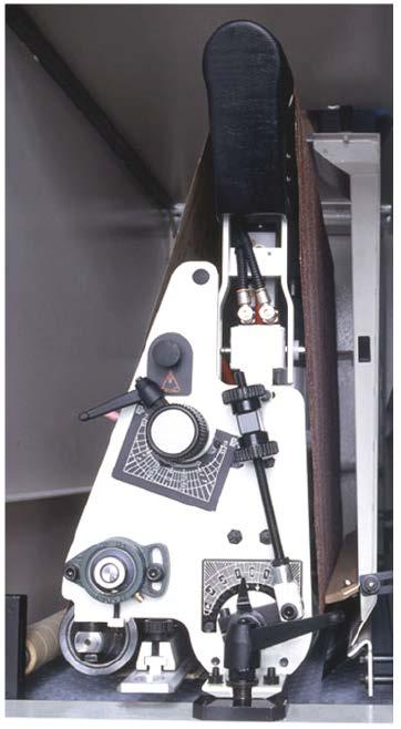 Sandya 1/S EXAMPLE OF MACHINE COMPOSITION CS MAIN OPTIONS Ø120 mm steel roller Automatic anti-dubbing pad