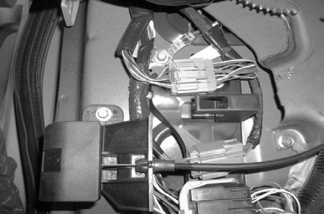 white and white with a brown stripe. 25. Connect the green wire of the 2-way adaptor harness (N) to the white vehicle wire.