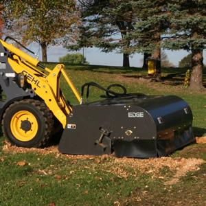 All Articulated Loader models feature the easy-to-use All-Tach quick-attach attachment mounting system.