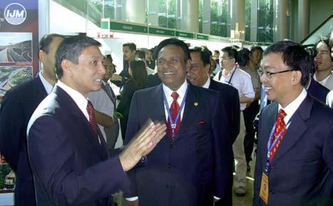 31 Ogos 2004 HARI KELUARGA IJM IJM telah mengambil bahagian dalam Pameran Forum Menteri-Menteri ke-5, mengenai Pembangunan Infrastruktur di rantau Asia Pasifik di Pusat