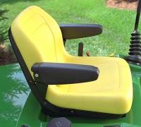 F687 Z-Trak Mower C13-325-11 ARMREST HEAVY-DUTY AIR CLEANER For increased rider comfort through reduced fatigue and improved productivity, the armrest provides the support for these advantages.