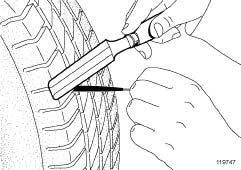 119744 119747 a Cut the protruding end of the stalk without pulling on it. a Check the tyre seal.