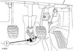 STEERING ASSEMBLY Steering column: Removal - Refitting 36A Diagnostic tool steering column bolts bolt connecting the steering column to the intermediate shaft universal joint bolt on the steering box