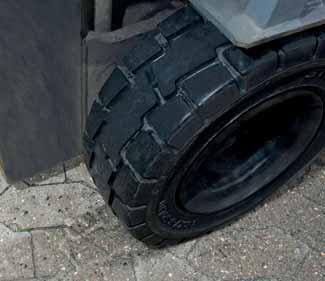 These three layers work together resulting in a tyre that is perfect for fork lift truck
